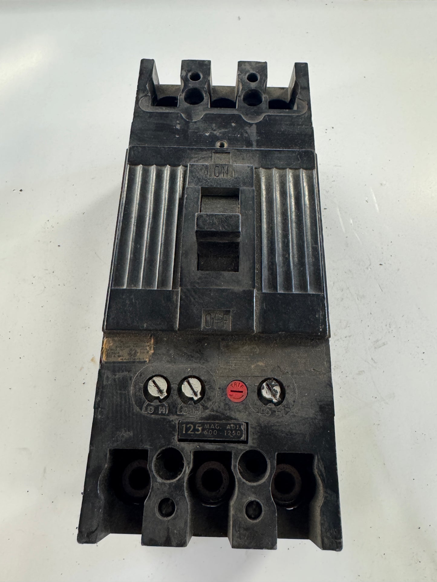General Electric Circuit Breaker TFK236125 600V AC