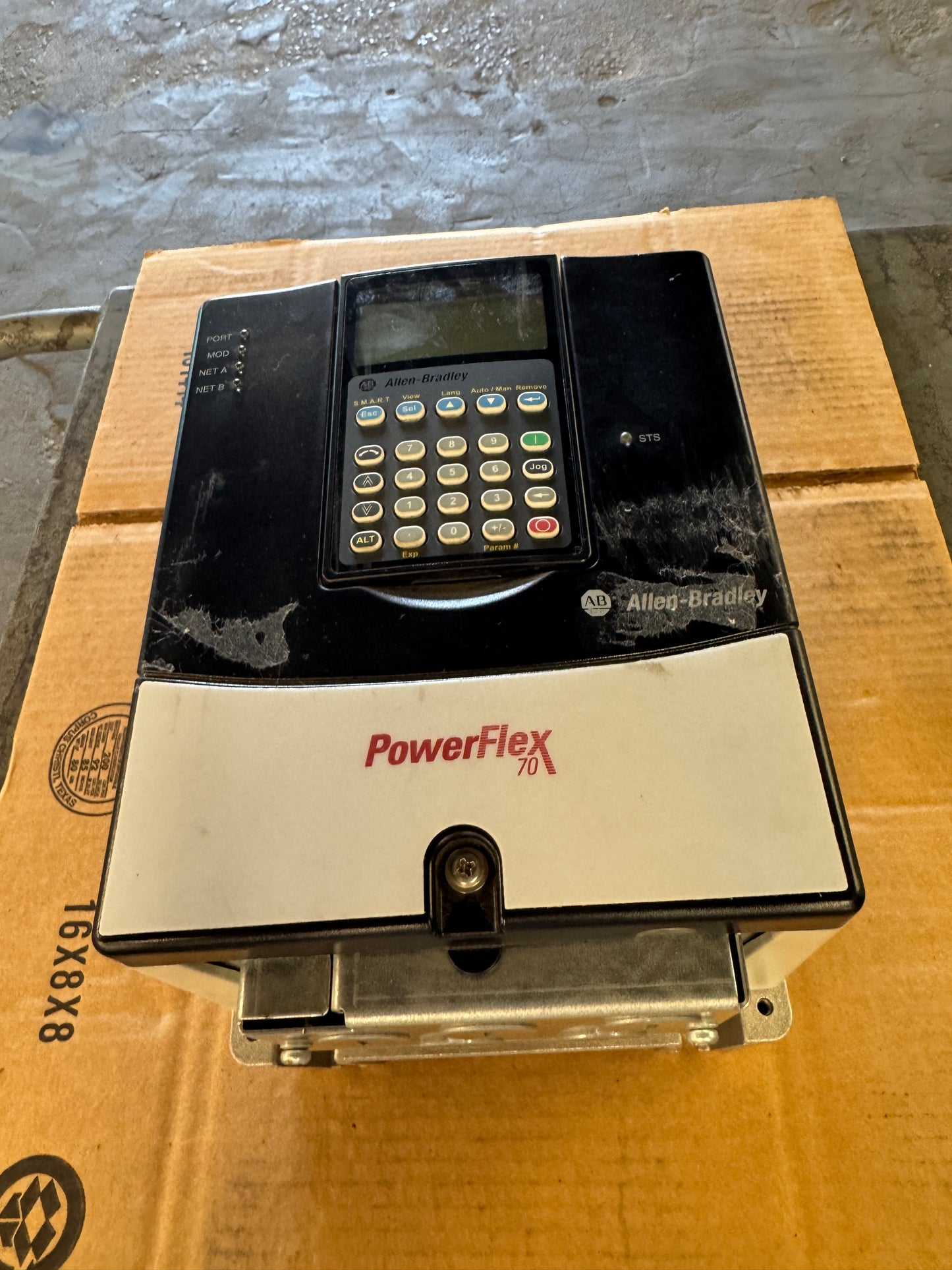 Allen-Bradley 20AD5P0A3AYNNNC0 Variable Frequency Drive 480V 3-Phase