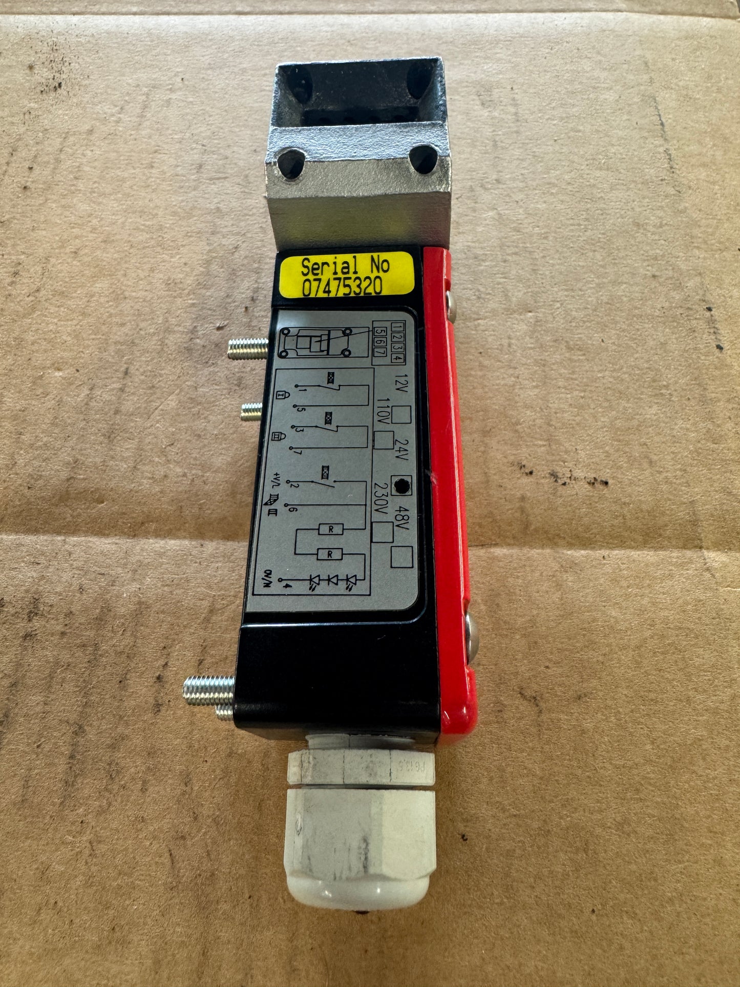 Fortress Interlocks Solenoid Safety Interlock Switch 24V DC / 110V AC Untested Surplus