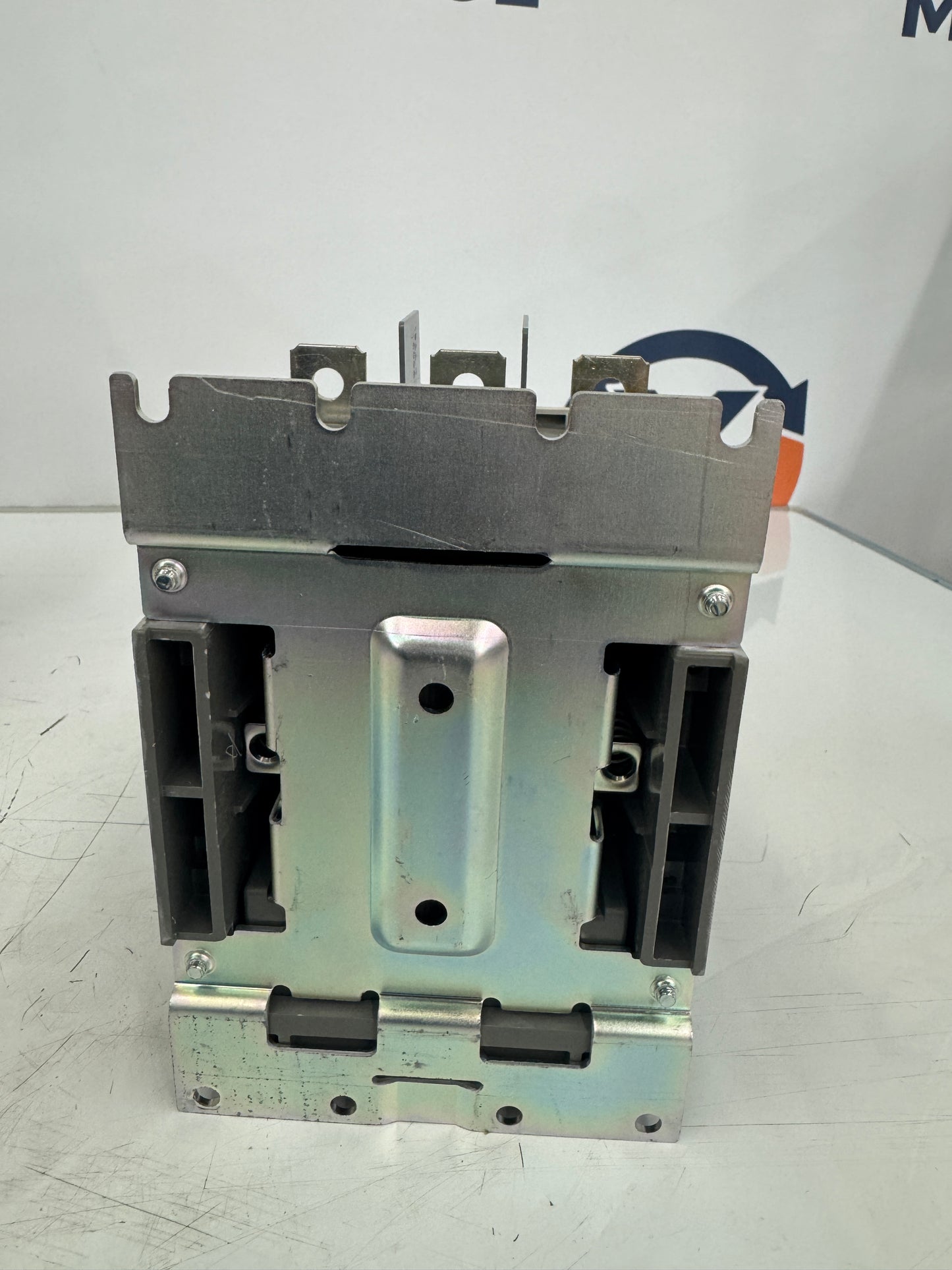 LS Metasol Series MC-185a Magnetic Contactor Rated 100–200V