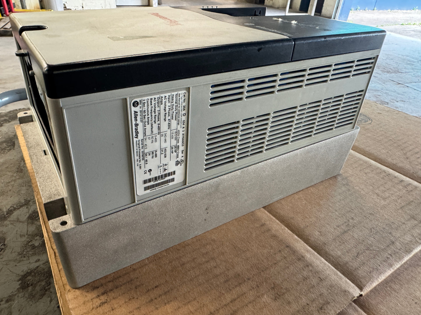 Allen-Bradley 20AD034A3AYNANC0 PowerFlex 70 AC Drive 480V AC 3-Phase 01564