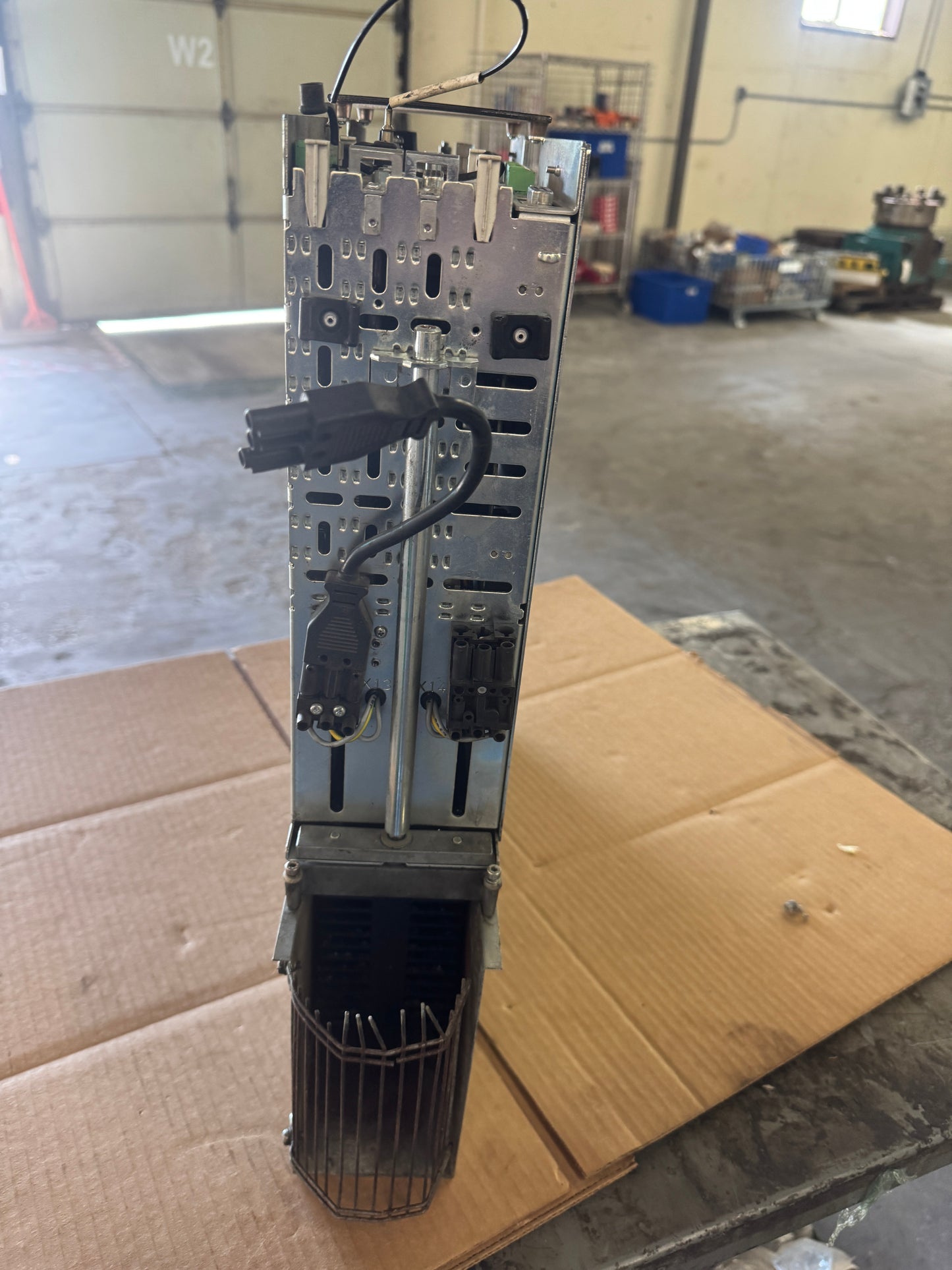 Indramat DDS02.1-A200-DS68-00-FW AC Servo Drive Untested Surplus