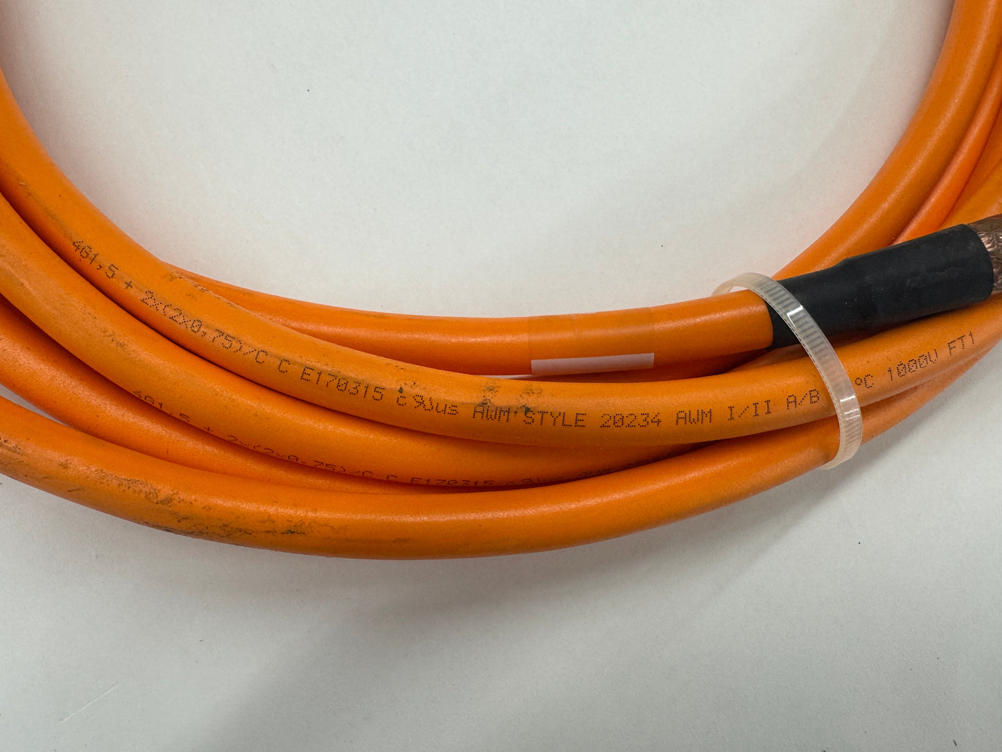 Bosch Rexroth Servo Motor Power Cable SST8CM 12-1 / Order Code 1-000000-03357 7 m, 4x1.5 + 2x2x0.75 mm2, 1000V m01091