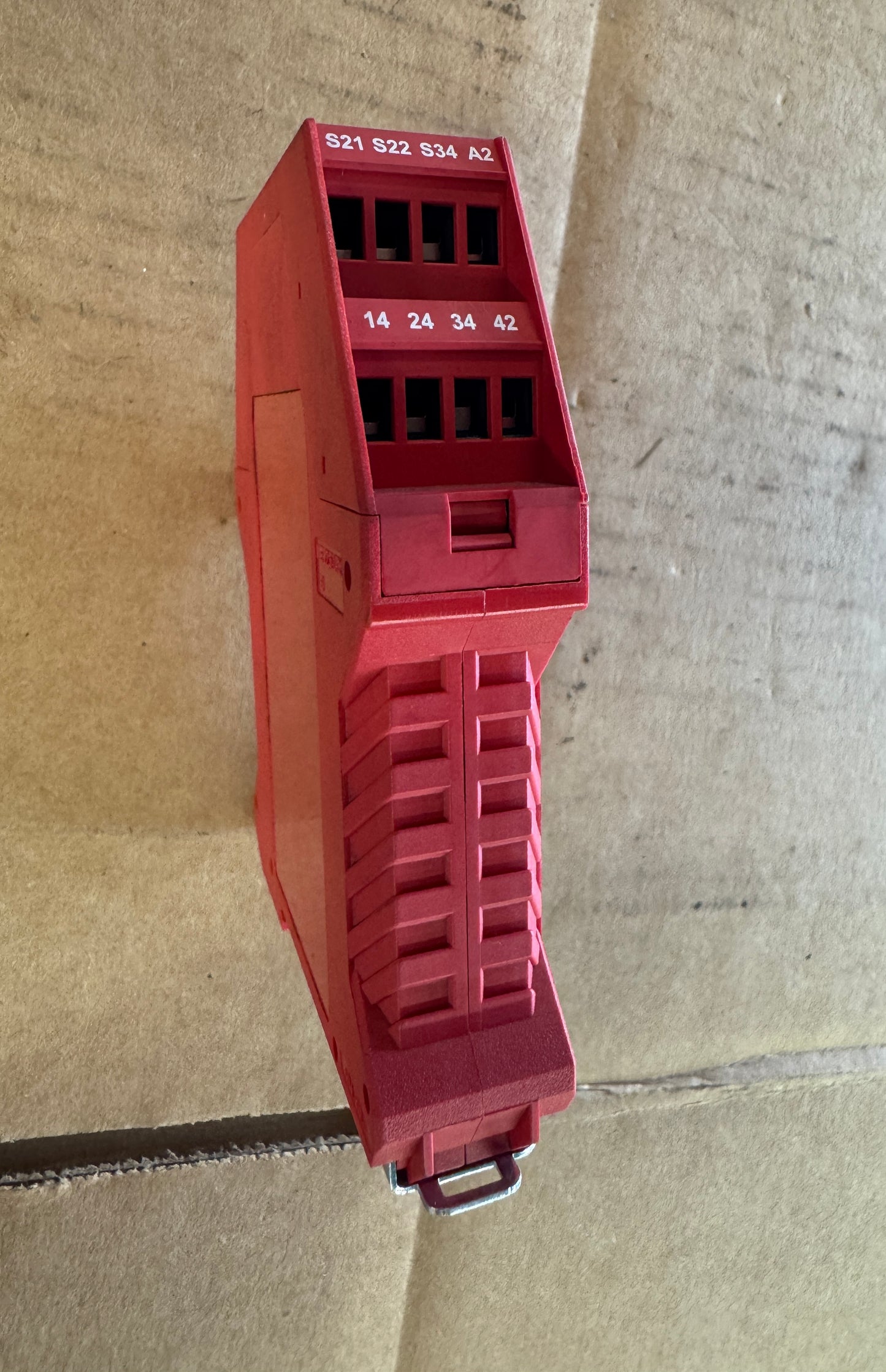 Allen-Bradley 440R-N23126 Safety Relay 24V AC/DC