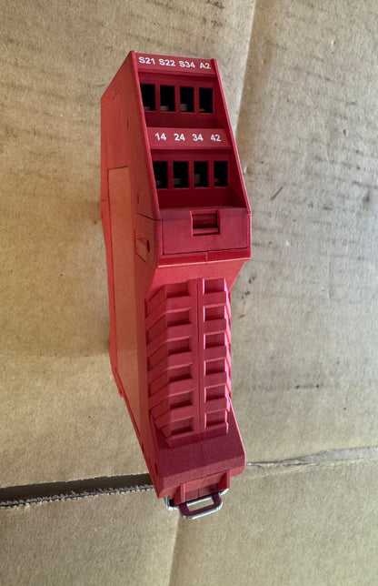 Allen-Bradley 440R-N23126 Safety Relay 24V AC/DC