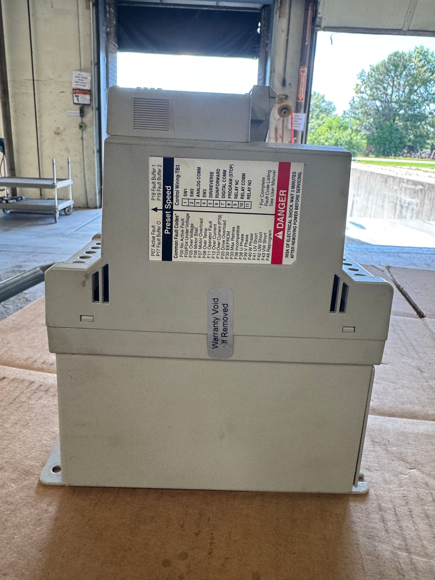 Allen-Bradley 160-BA10NPS1 Variable Frequency Drive 380-460V 3-Phase