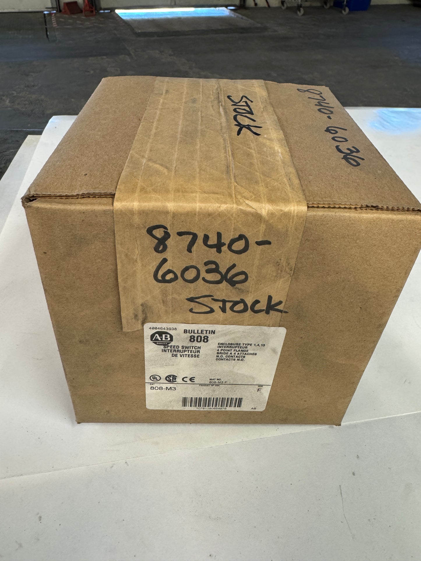 Allen-Bradley Speed Switch 808-M3 600V AC Max