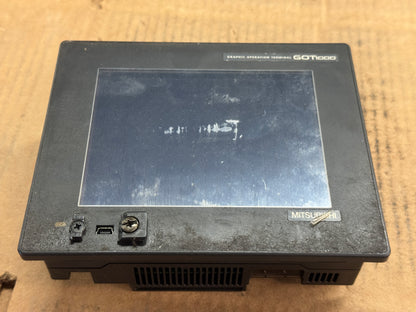 Mitsubishi GT1155-QSBD Graphic Operation Terminal HMI 24 VDC Untested Surplus 1773