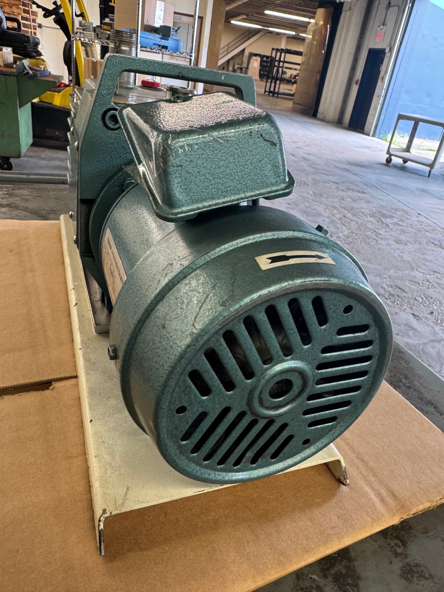 Tokuda Oil Sealed Rotary Vacuum Pump DRP-360II 0.067 Pa Ultimate Vacuum