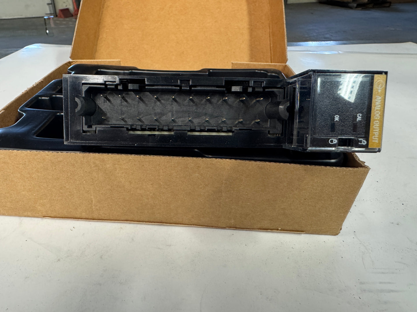 Allen-Bradley Analog Output Module 1756-OF8/A