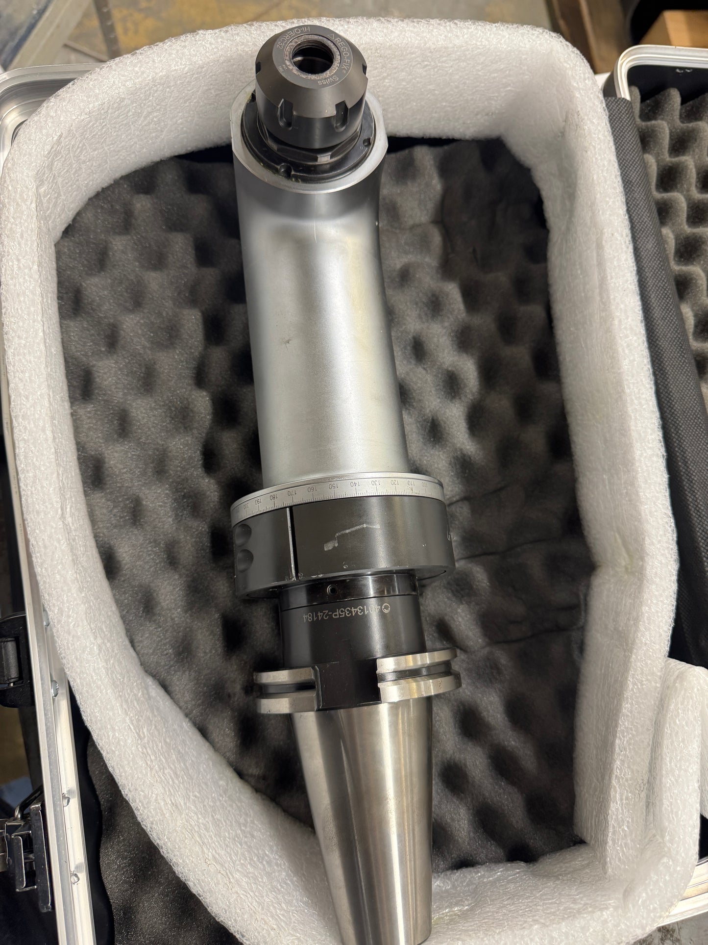 Alberti Right Angle Head T90-3.5 | CAT50 | ER32 Output, 40 Bar Coolant | Orientation: Radial | Coolant Through