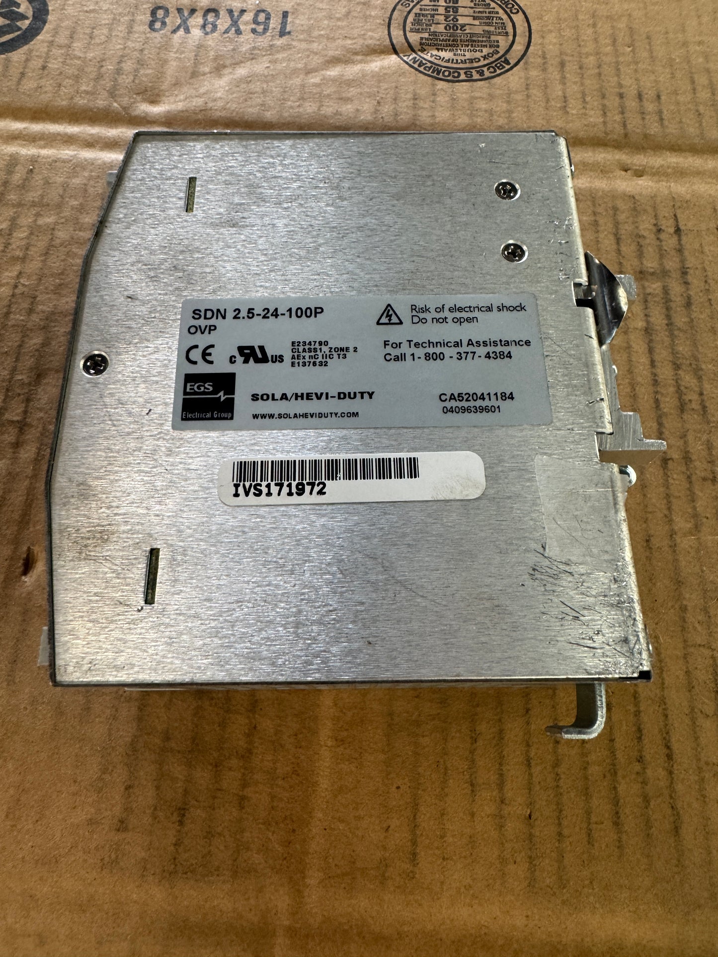 Sola/Hevi-Duty SDN 2.5-24-100P DIN Rail Power Supply Untested Surplus