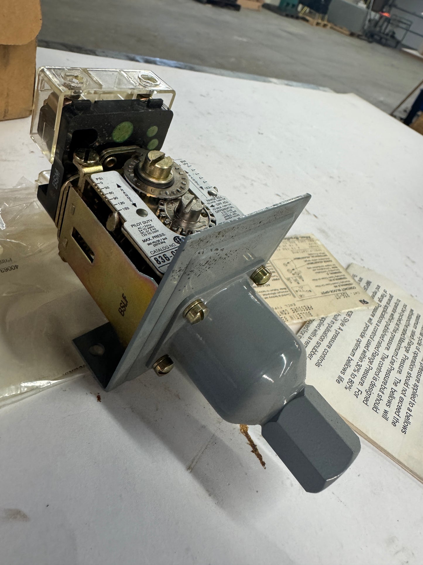 Allen-Bradley Pressure Control Switch 836-C7
