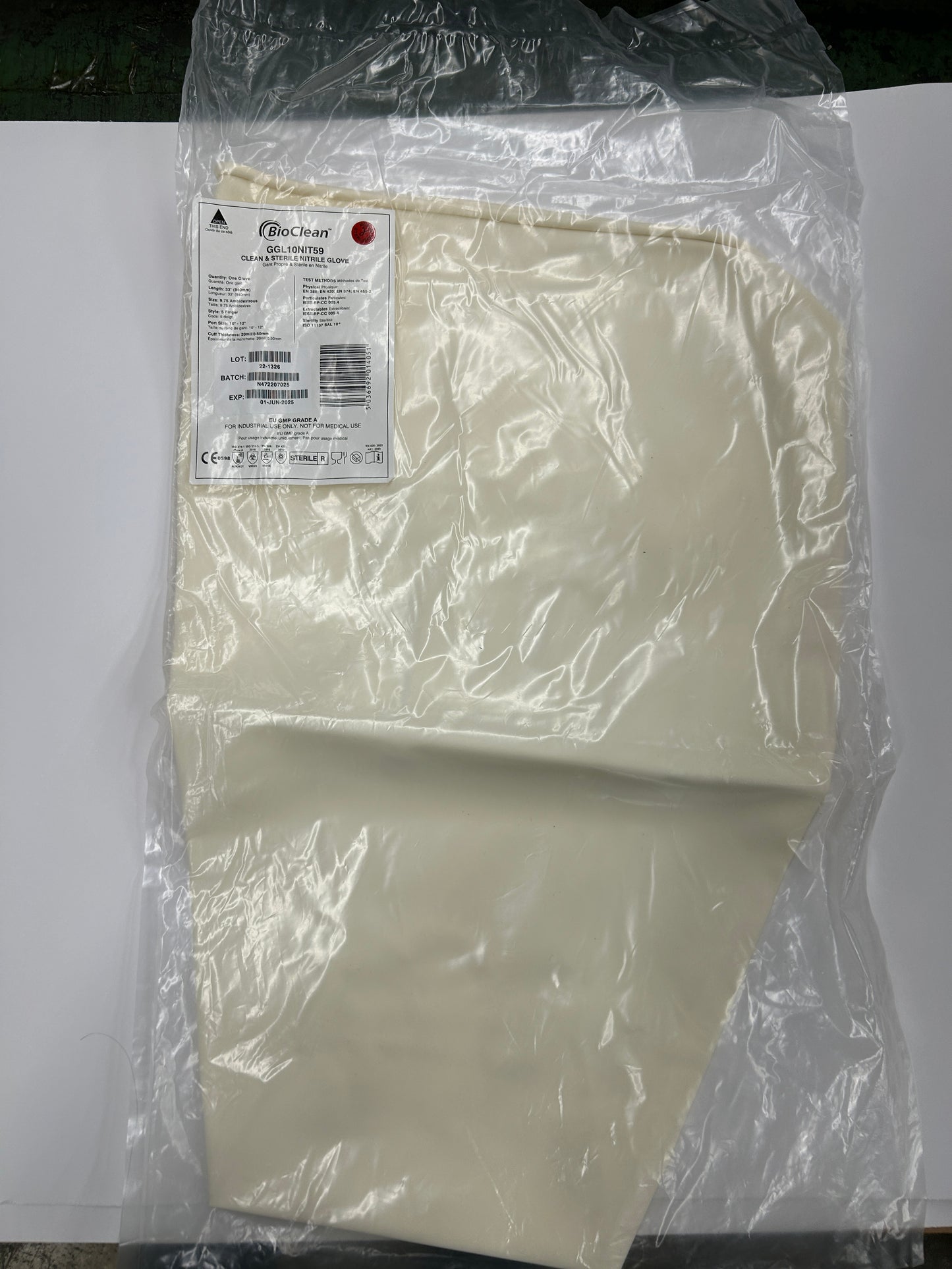 Ansell BioClean Sterile RABS Isolator Glove GGL10NIT59 9.75, 33 In., 10 In. Port Size