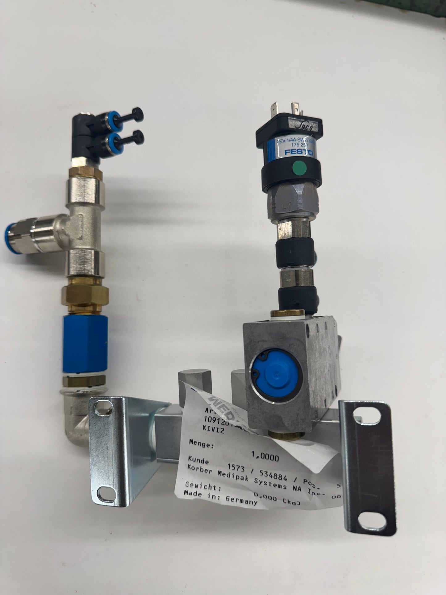 Festo Pneumatic Pressure Switch Assembly PEV-1/4-A-SW27-B-OD / 175252 G 1/4 15 to 145 PSI