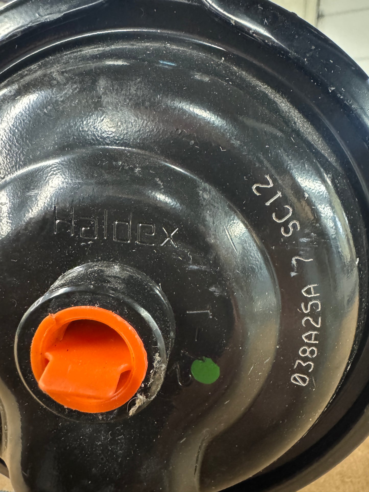 Haldex Spring Brake Chamber Assembly 038A25A 3/8 In. 18 NPTF 150 PSI Max