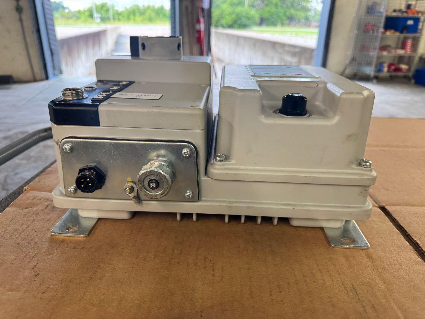 Allen-Bradley 280D-F12Z-10C-GRW-3-P1 ArmorStart Distributed Motor Controller