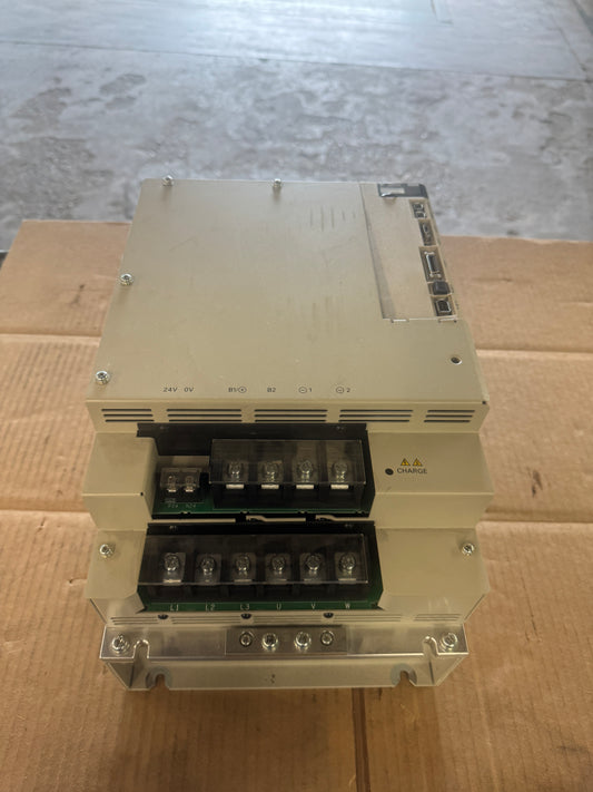 Yaskawa SGDV-260D21A002000 Servo Drive 400V Untested Surplus