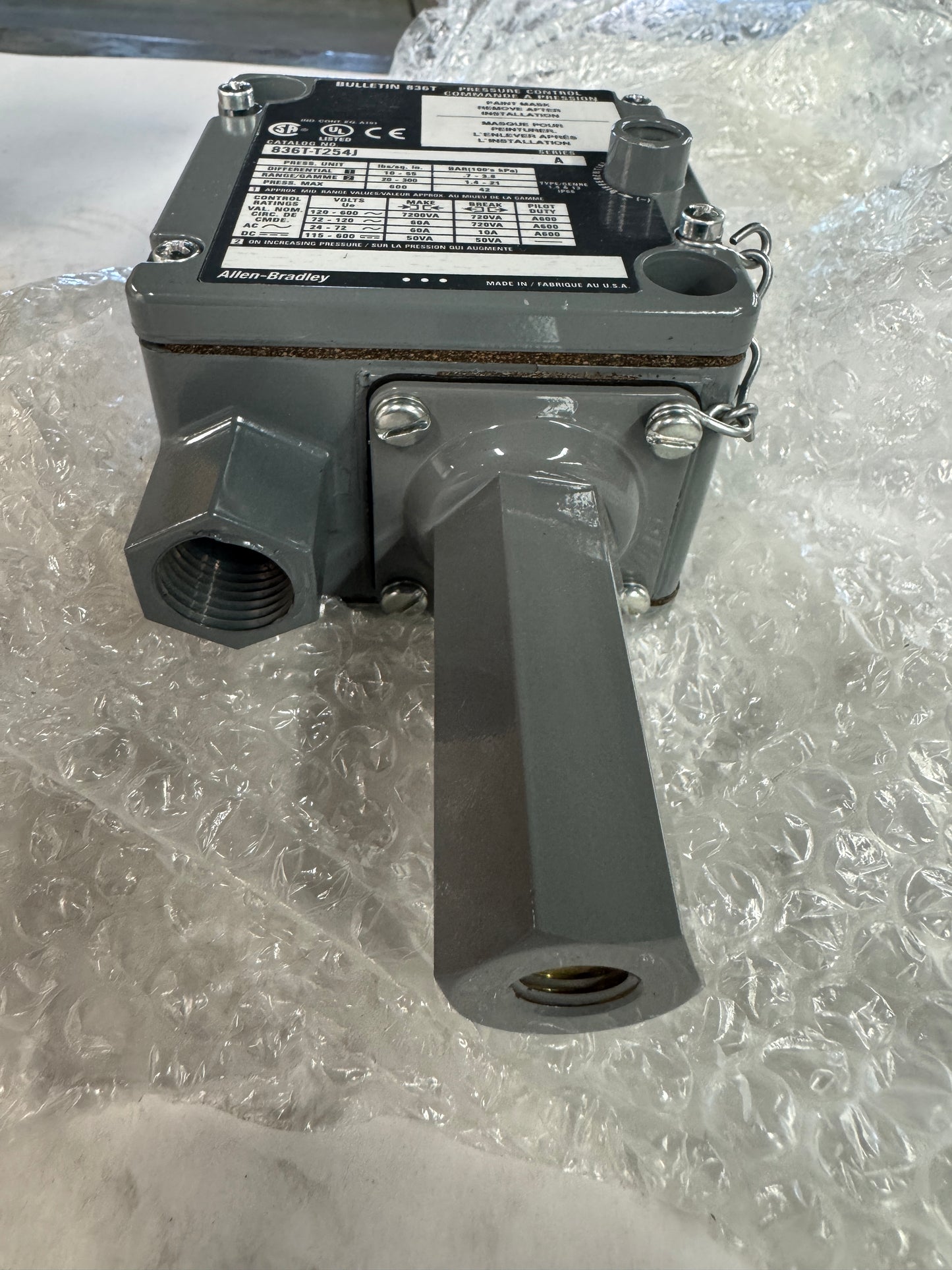 Allen-Bradley Pressure Control Switch 836T-T254J 20 to 300 PSI Adjustable Range