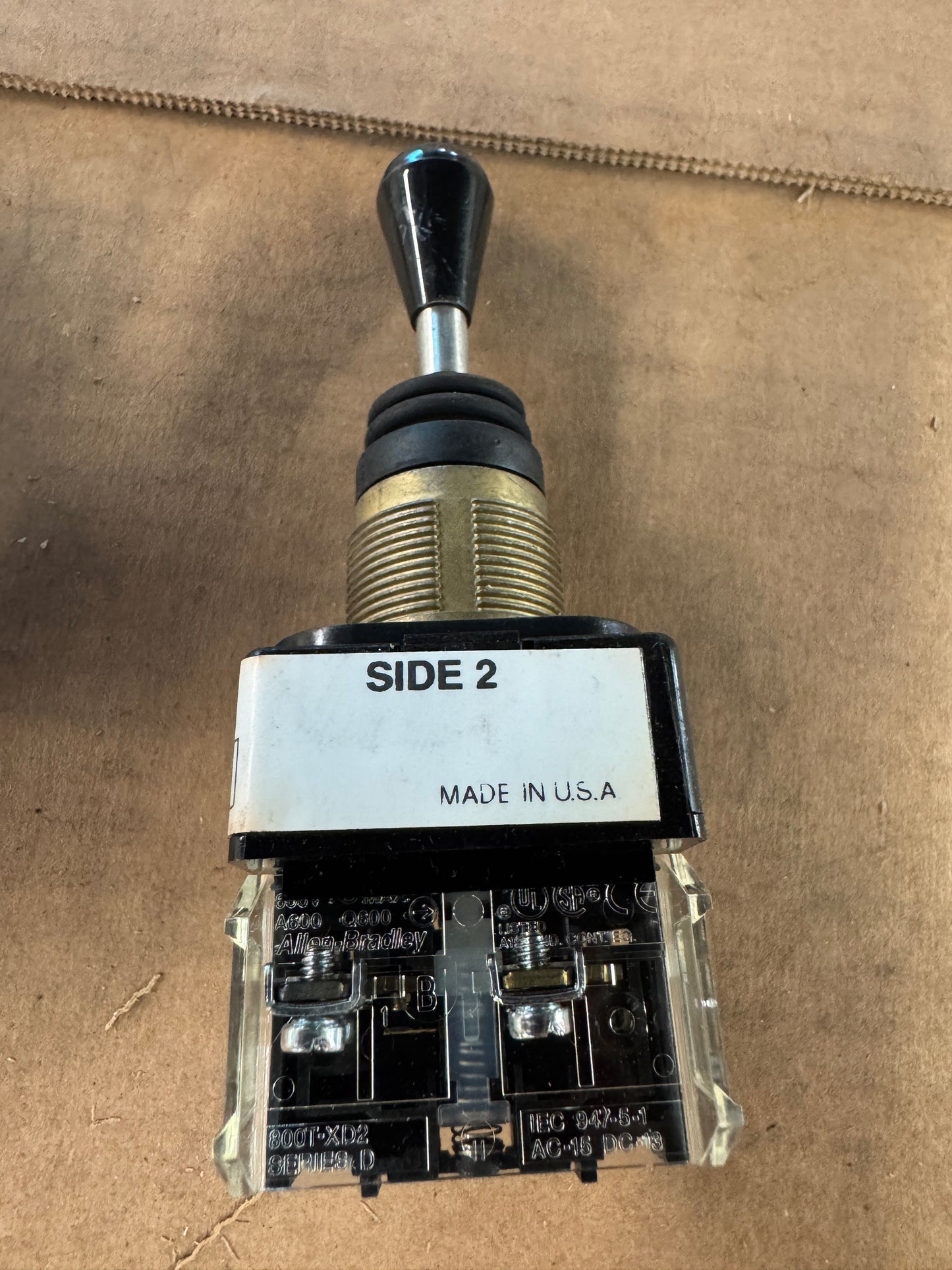 Allen-Bradley Toggle Switch 800T-T1A2XEXX 600 VAC