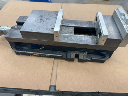 TE-CO Mfg Machine Vise PWS-6900 | 6 In. Jaw Width, 9 In. Jaw Opening m00842