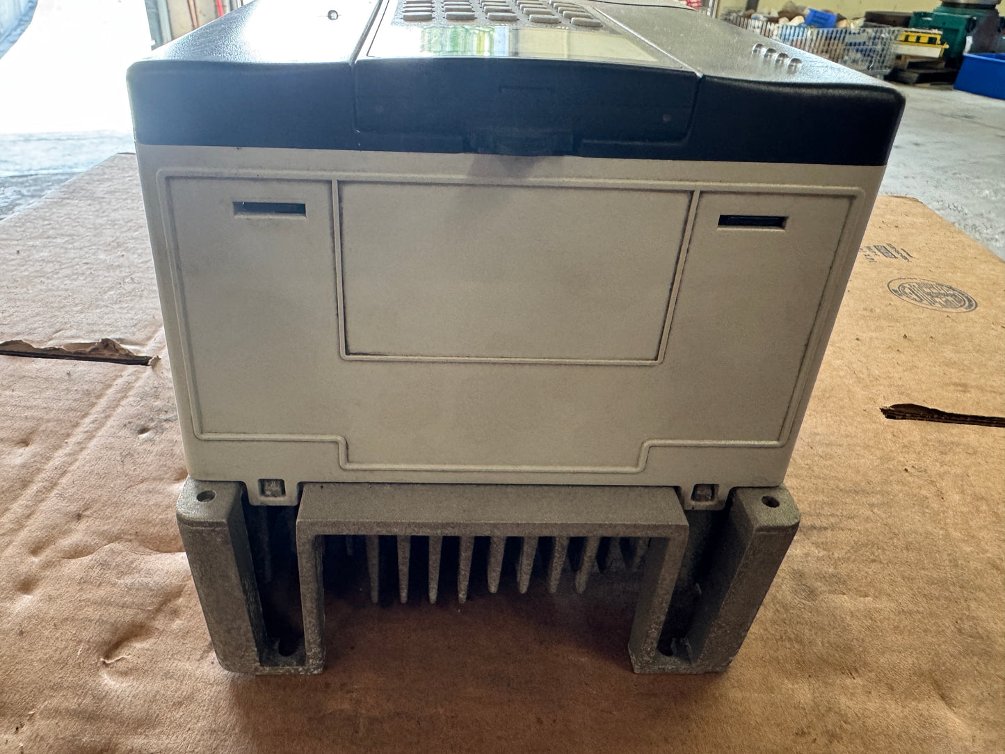 Allen-Bradley 20AD5P0A0AYNNNC0 Variable Frequency Drive 480V AC 3-Phase Untested Surplus 01426
