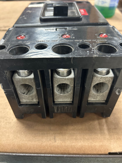 Westinghouse Molded Case Circuit Breaker KA3225F 600V AC