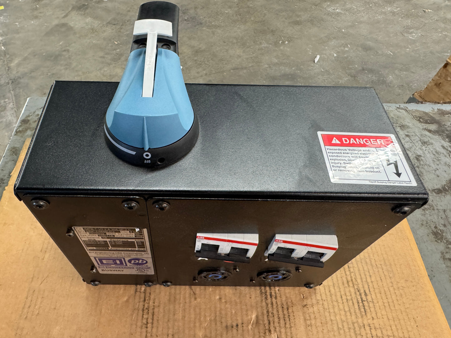 E+I Engineering IMPB-T-V2-2.A.30A.2P-2.C Busway Tap Off Unit 208/118V Untested Surplus