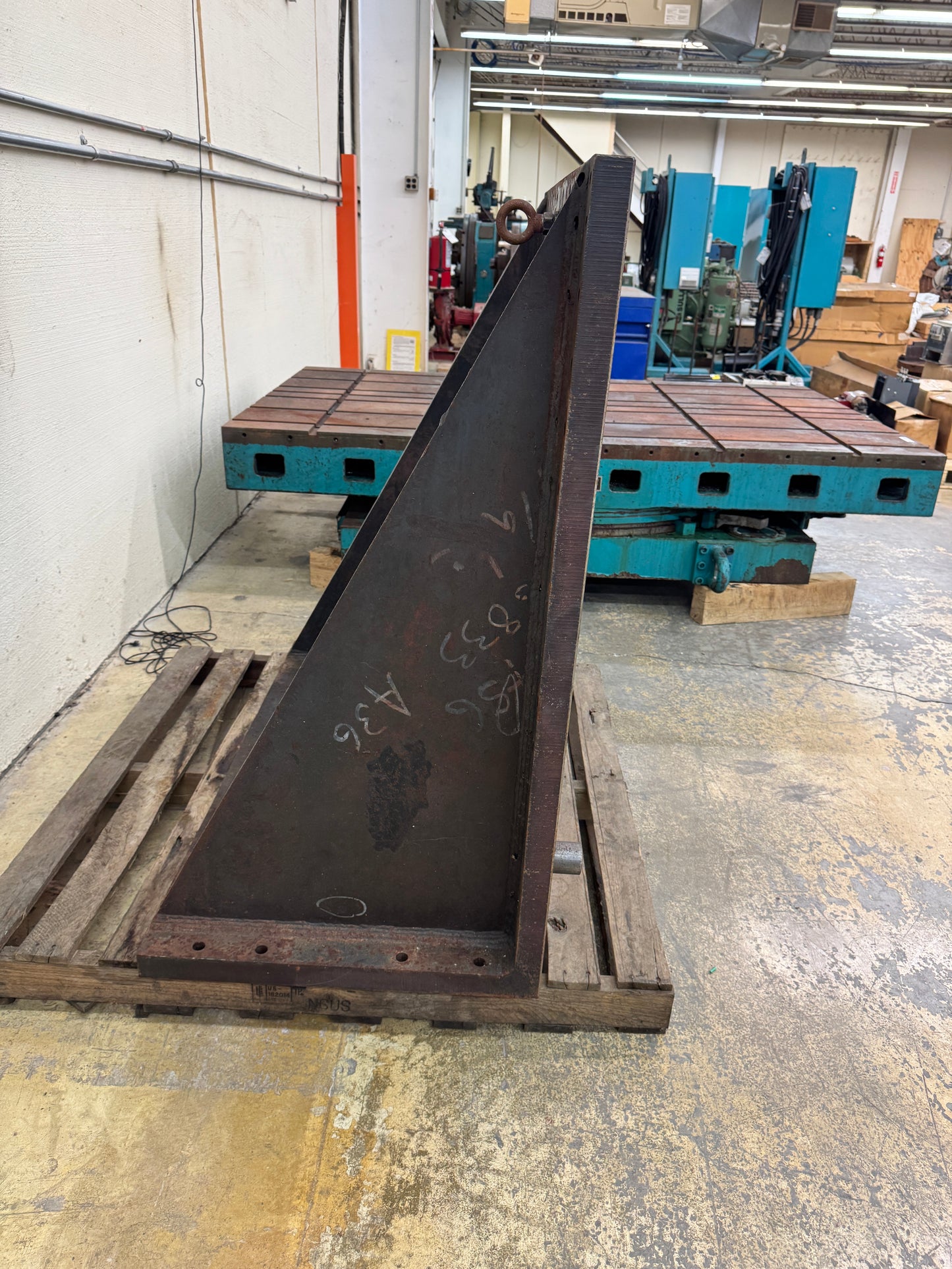 Angle Plate | 48 in. H x 48 in. W Face, 27 in. Base Depth | Orientation: Axial