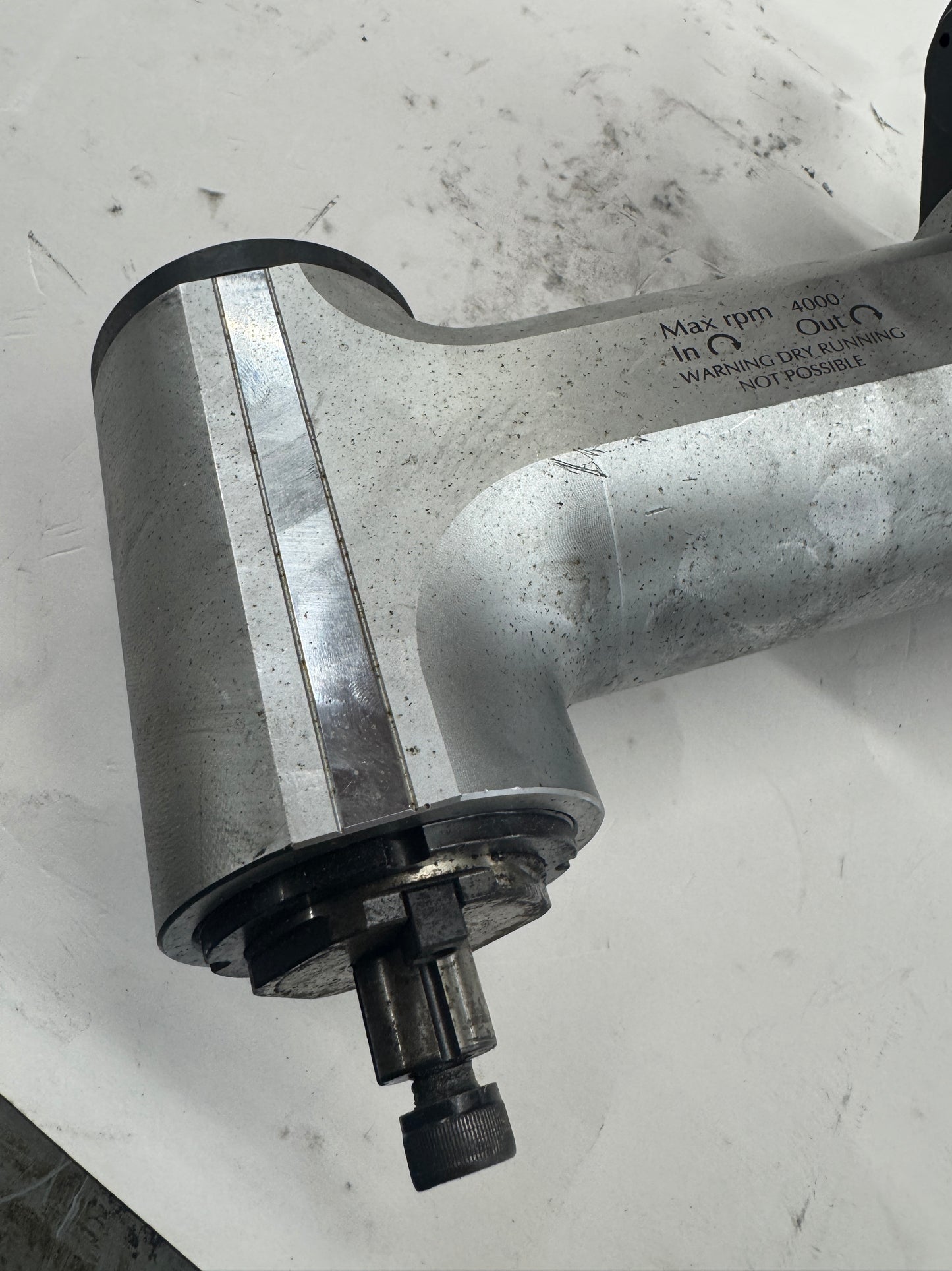 Alberti Right Angle Head T90-3.5R-182 / 4013455P-150 | CAT40 | 4000 RPM Max, Internal Coolant | Orientation: Radial | Coolant Through