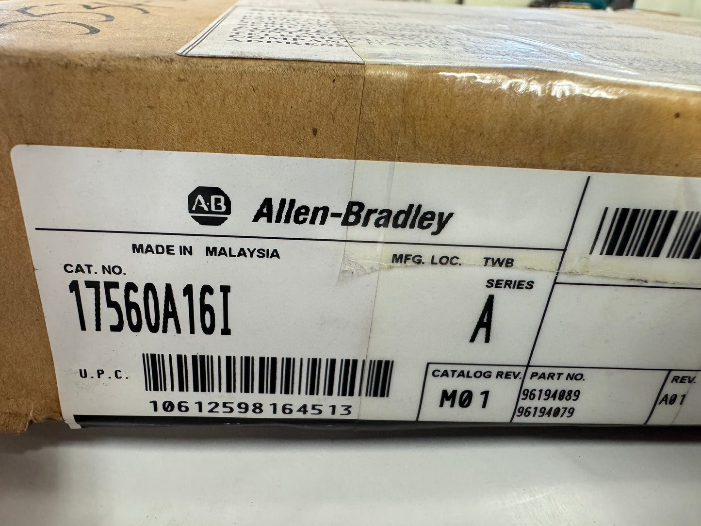 Allen-Bradley AC Output Module 1756-OA16I 120/240V AC