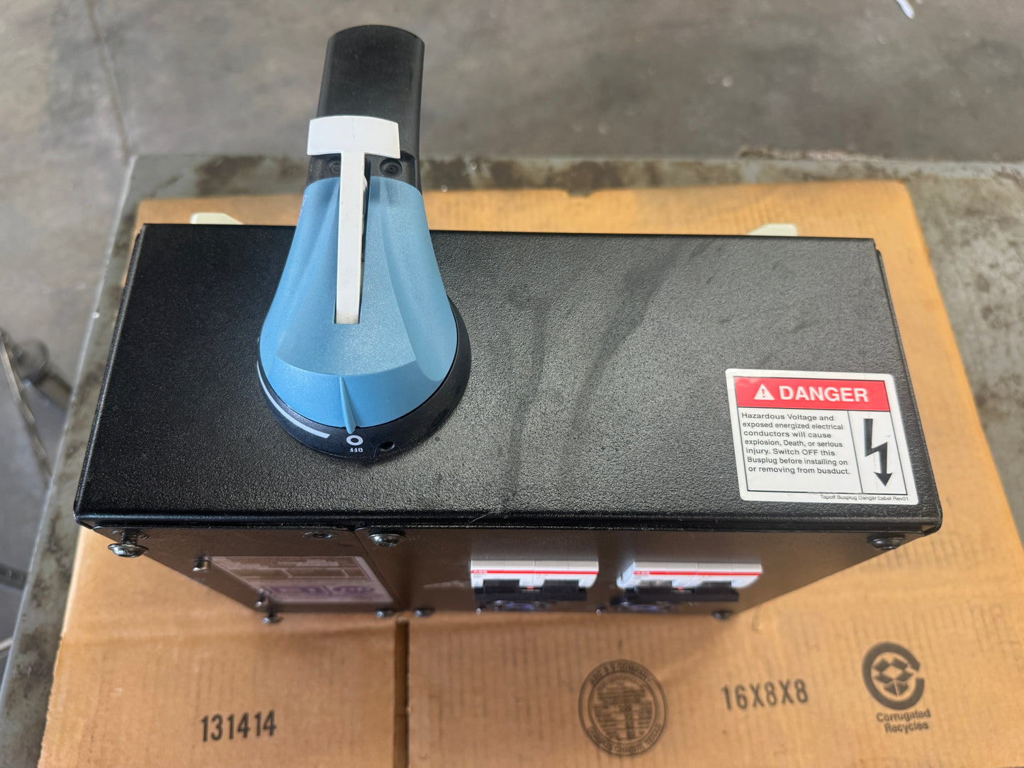 E+I Engineering IMPB-T-V2-2.A.30A.2P-2.C Busway Tap Off Unit 208/120V Untested Surplus