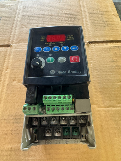 Allen-Bradley AC Drive VFD 22A-D4P0N104 - 2 HP Variable RPM 01625