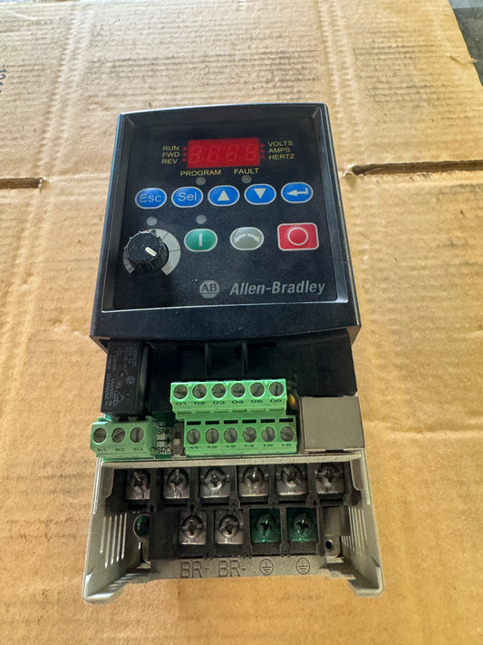 Allen-Bradley AC Drive VFD 22A-D4P0N104 - 2 HP Variable RPM 01625
