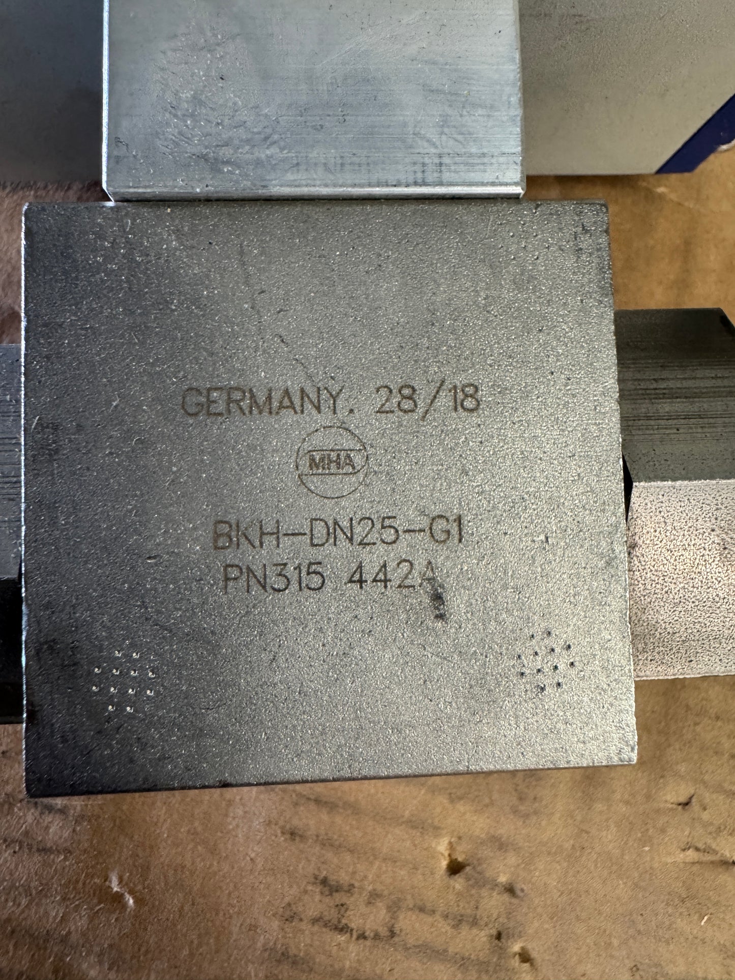 Pneumatikatlas Pneumatic Actuated Ball Valve KH 10 HD P FS ES G1 In. BSP PN315