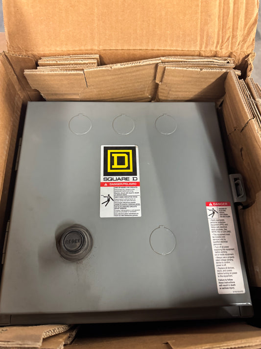 Square D NEMA Size 1 Reversing Magnetic Starter 8736SCG8V02S