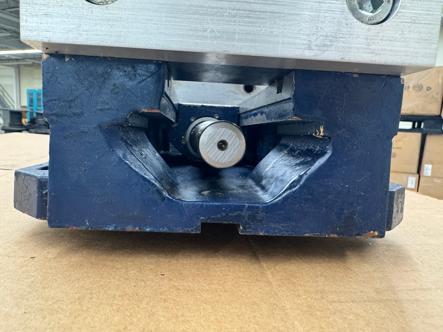 TE-CO Mfg Machine Vise PWS-6900 | 6 In. Jaw Width, 9 In. Jaw Opening m00843