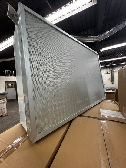 Terra Universal 6601-23-U Fan Filter Unit 120 V Appears Unused