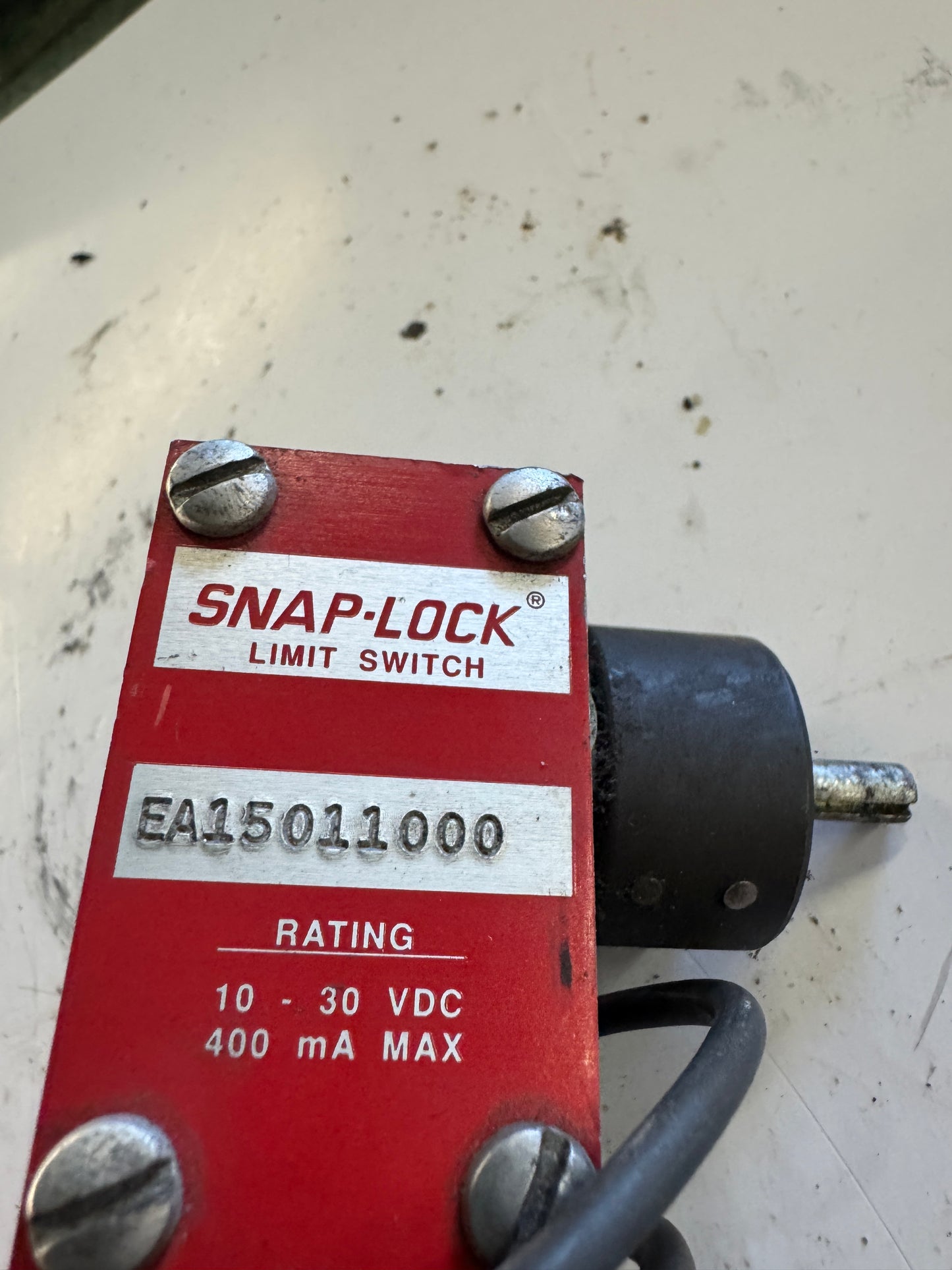 Namco Controls Corp Limit Switch EA15011000 10-30 VDC