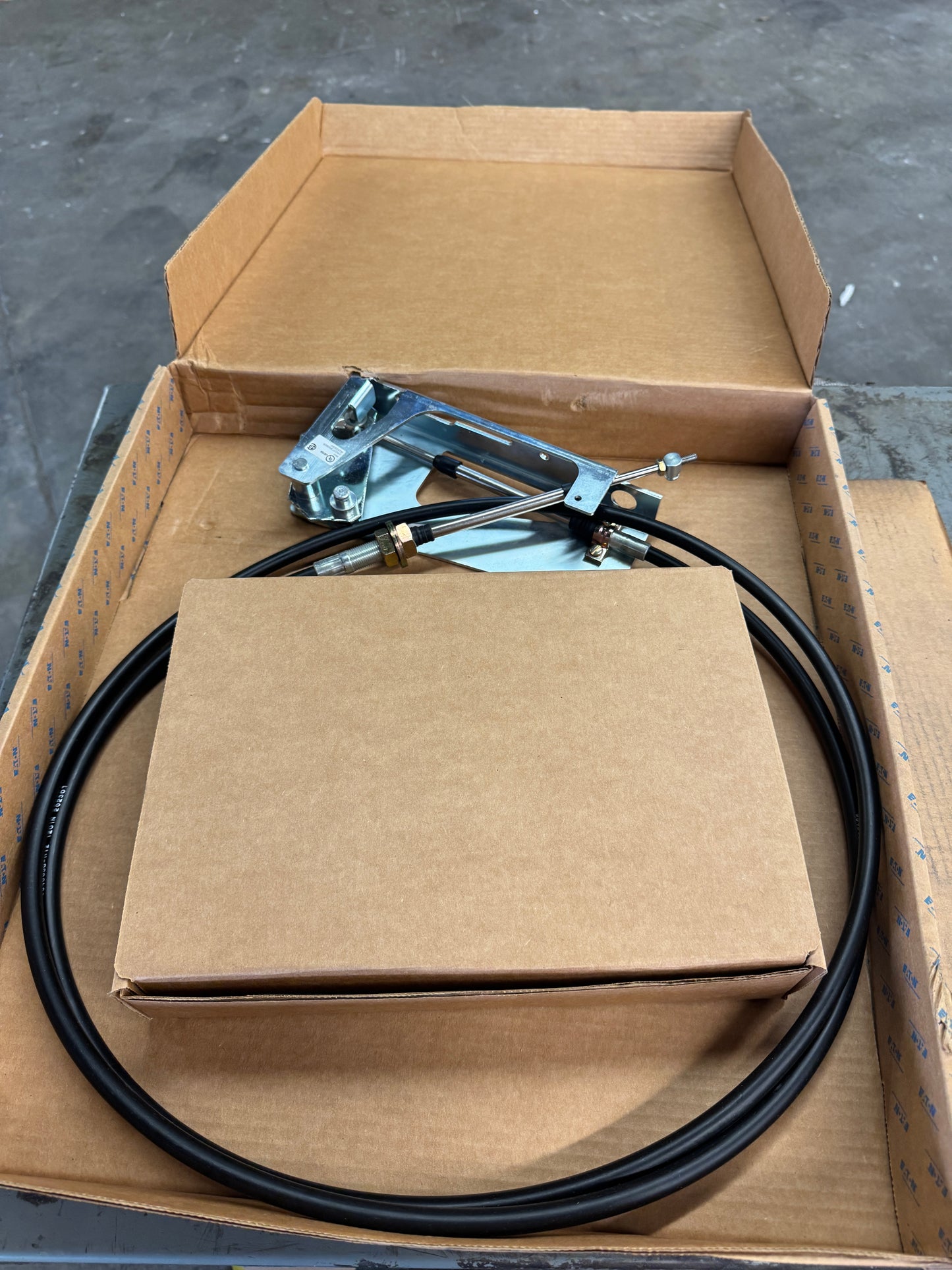 Eaton 1498D45G52 Flexible Shaft Mechanism Open Box Unused