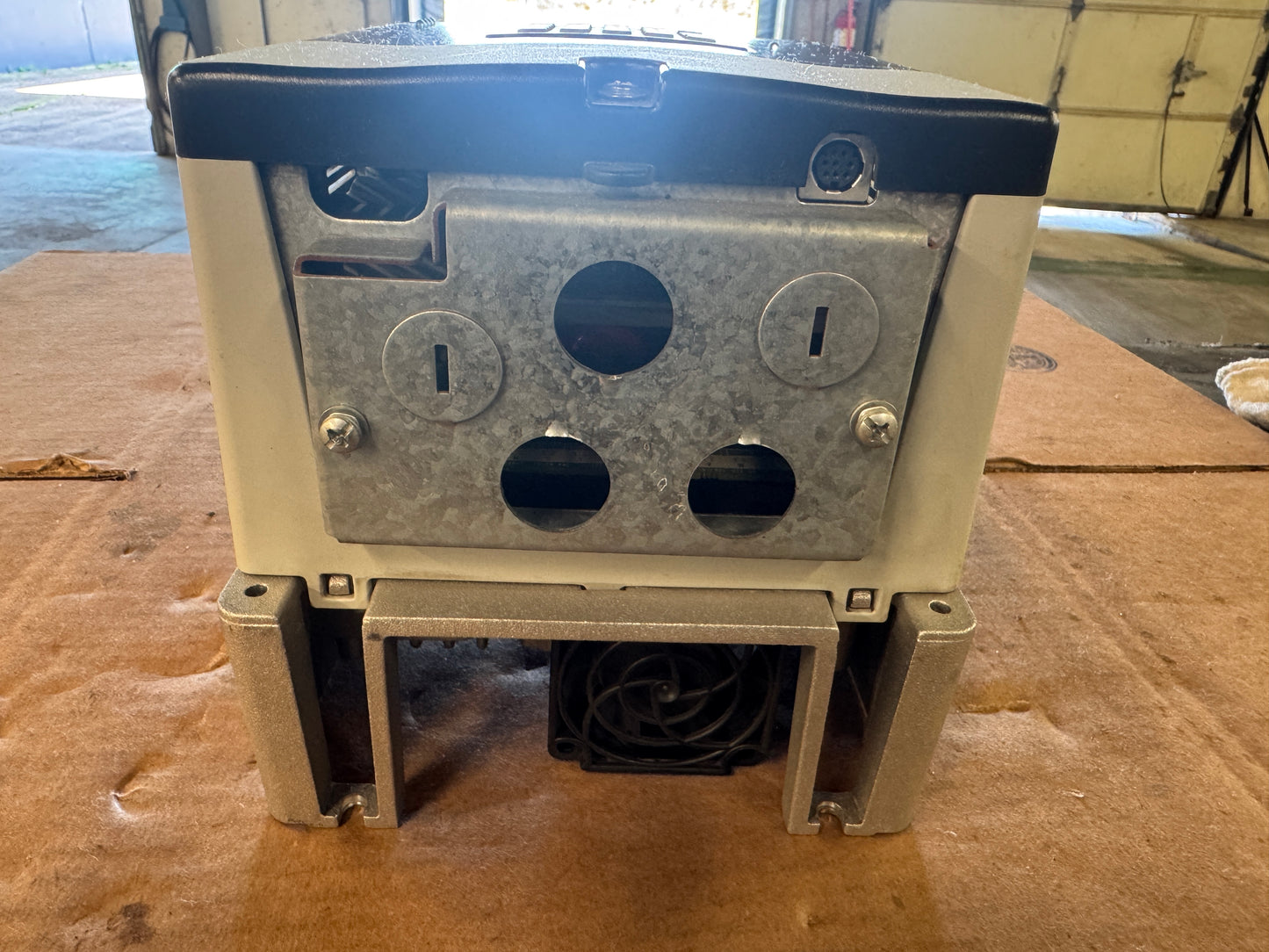 Allen-Bradley 20AD5P0A0AYNNNC0 Variable Frequency Drive 480V AC 3-Phase Untested Surplus 01431