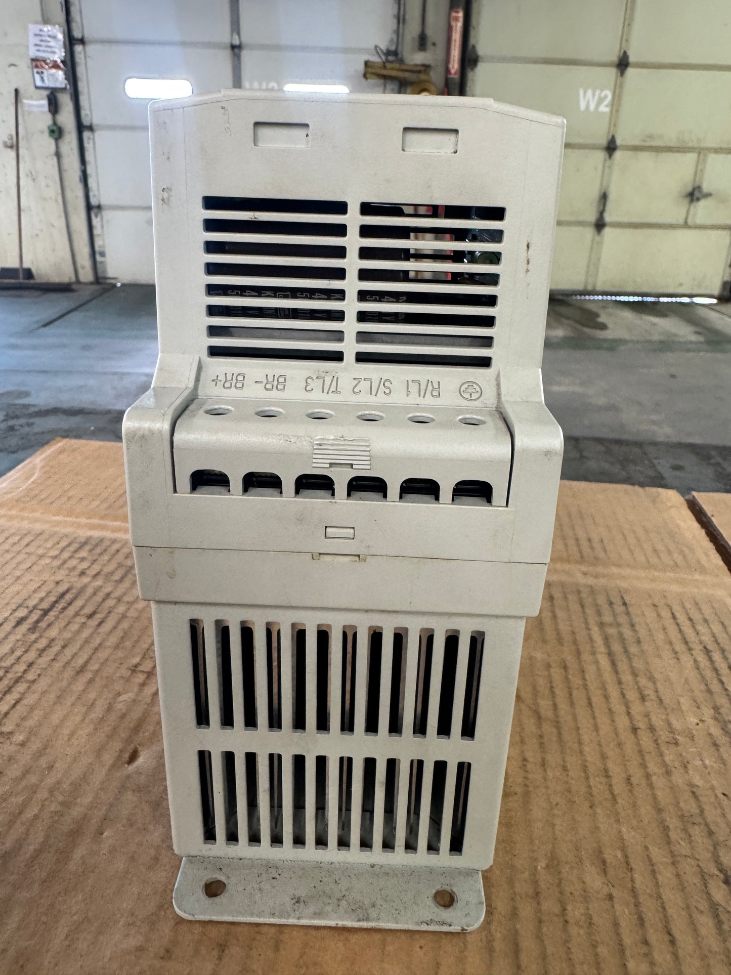 Allen-Bradley AC Drive 160-BA10NSF1 - 5 HP Variable RPM