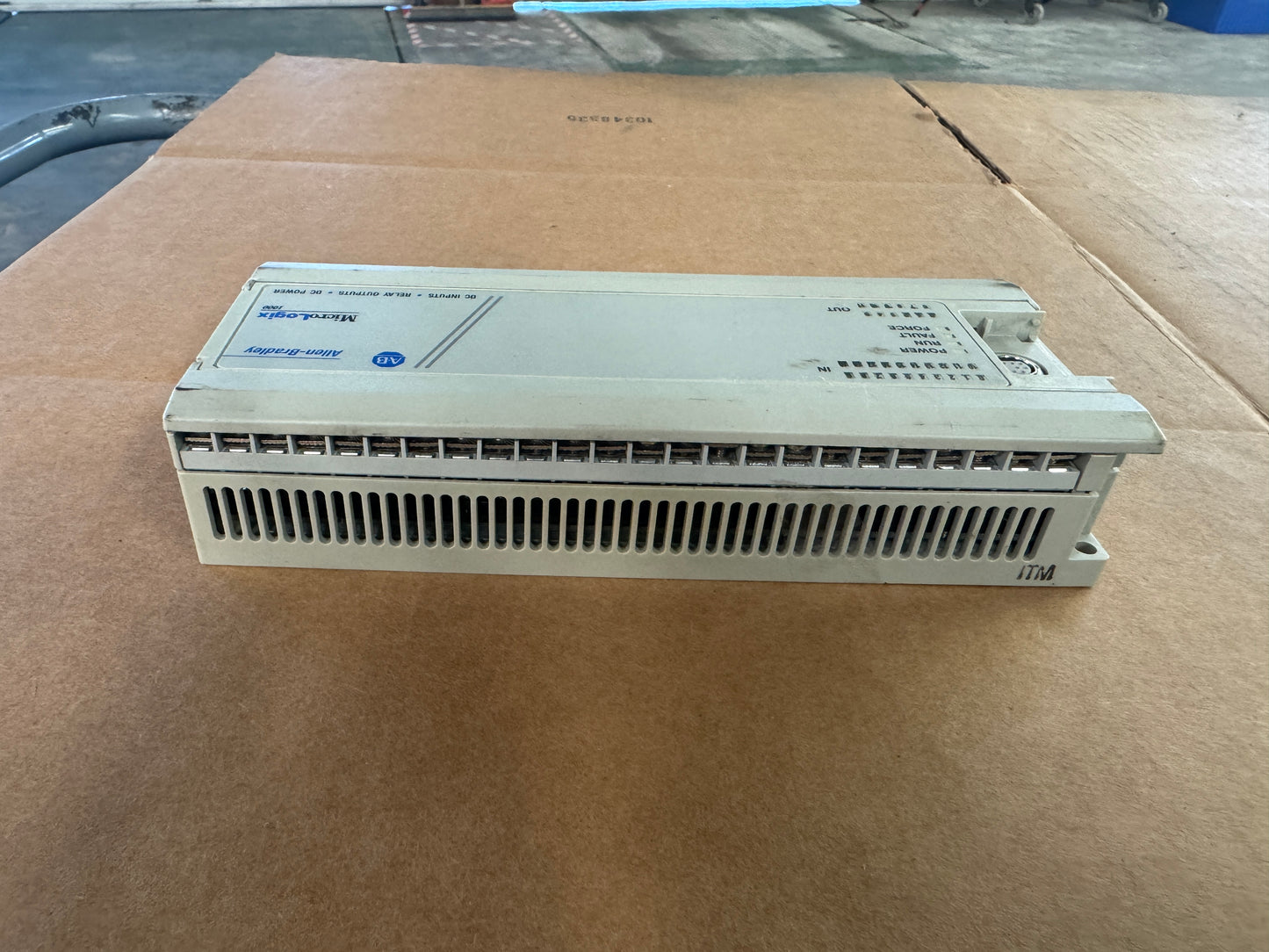 Allen-Bradley 1761-L32BWB PLC 24V DC