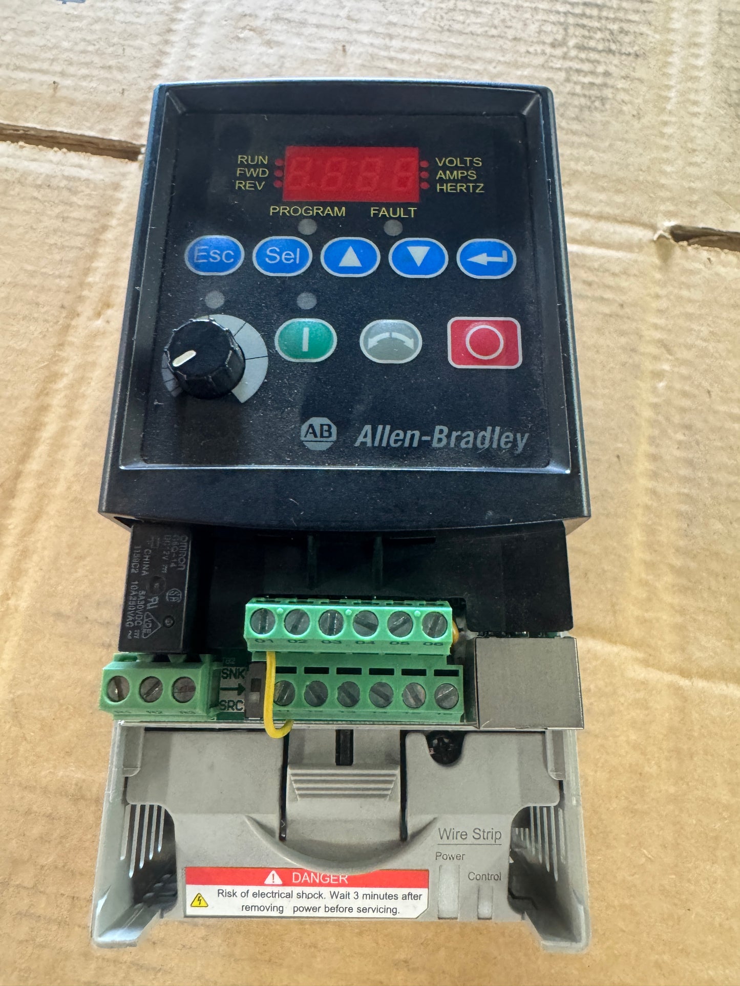 Allen-Bradley AC Drive VFD 22A-D4P0N104 - 2 HP Variable RPM