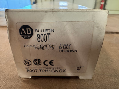 Allen-Bradley Toggle Switch 800T-T2H1GNGX 600V AC Max