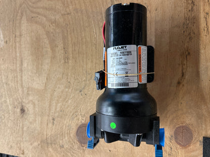 Flojet R8611605A VersiJet High Capacity 12V Diaphragm Pump, 6 GPM, 70 PSI, Polypropylene, Santoprene, Switchless OEM