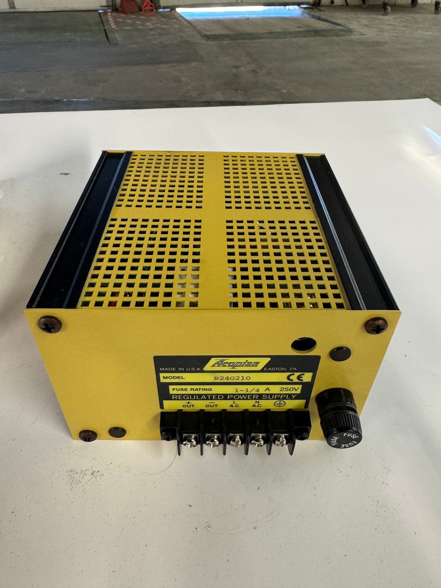 Acopian Regulated Power Supply B24G210