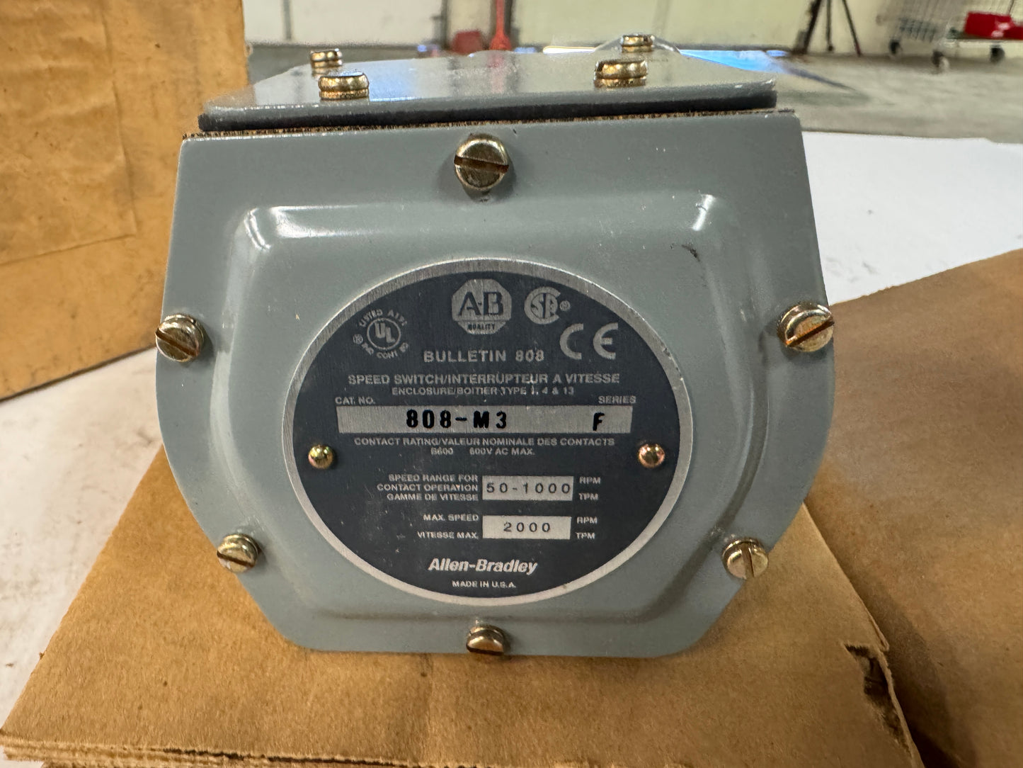Allen-Bradley Speed Switch 808-M3 600V AC Max m02246