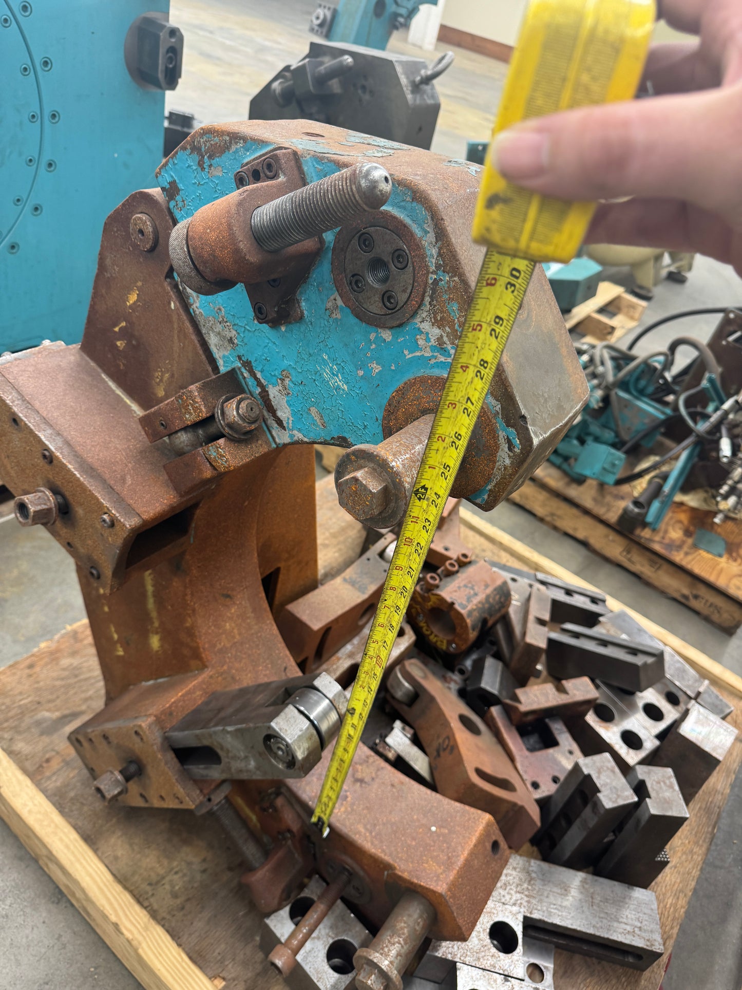 Lathe Steady Rest with Tooling Lot