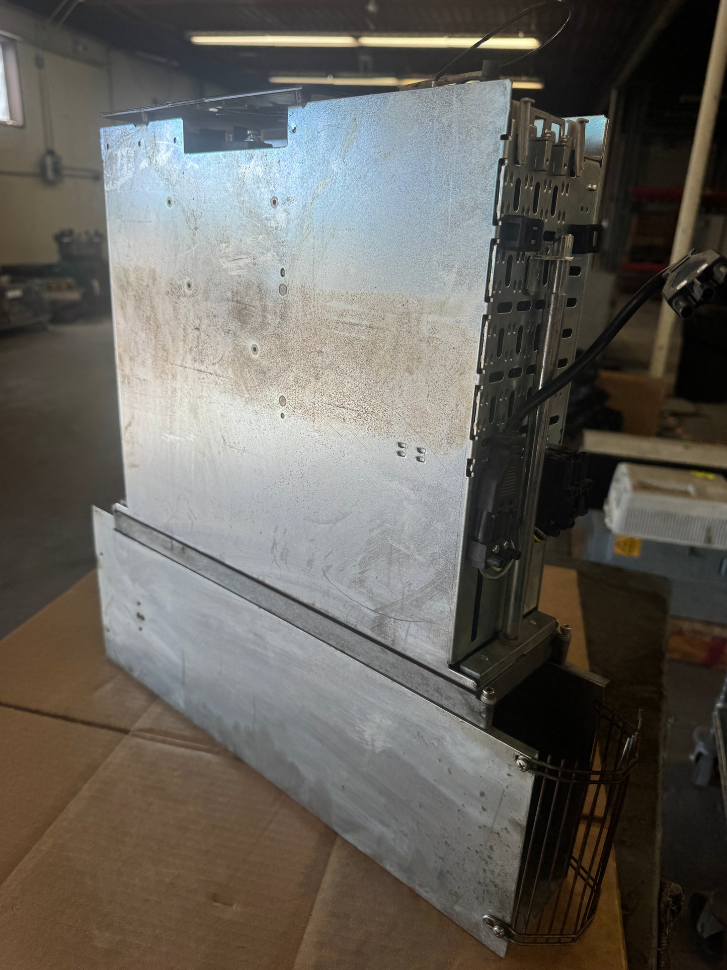 Indramat DDS02.1-A200-DS68-00-FW AC Servo Drive Untested Surplus